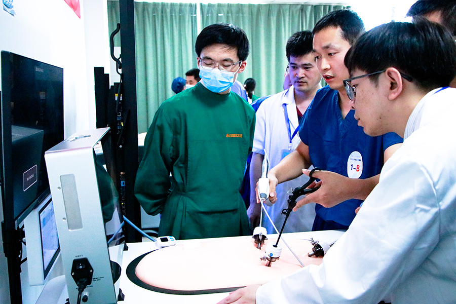 Revolutionizing Laparoscopic Practice: IKEDA Endoscopy System at Xi'an Jiaotong University First Affiliated Hospital